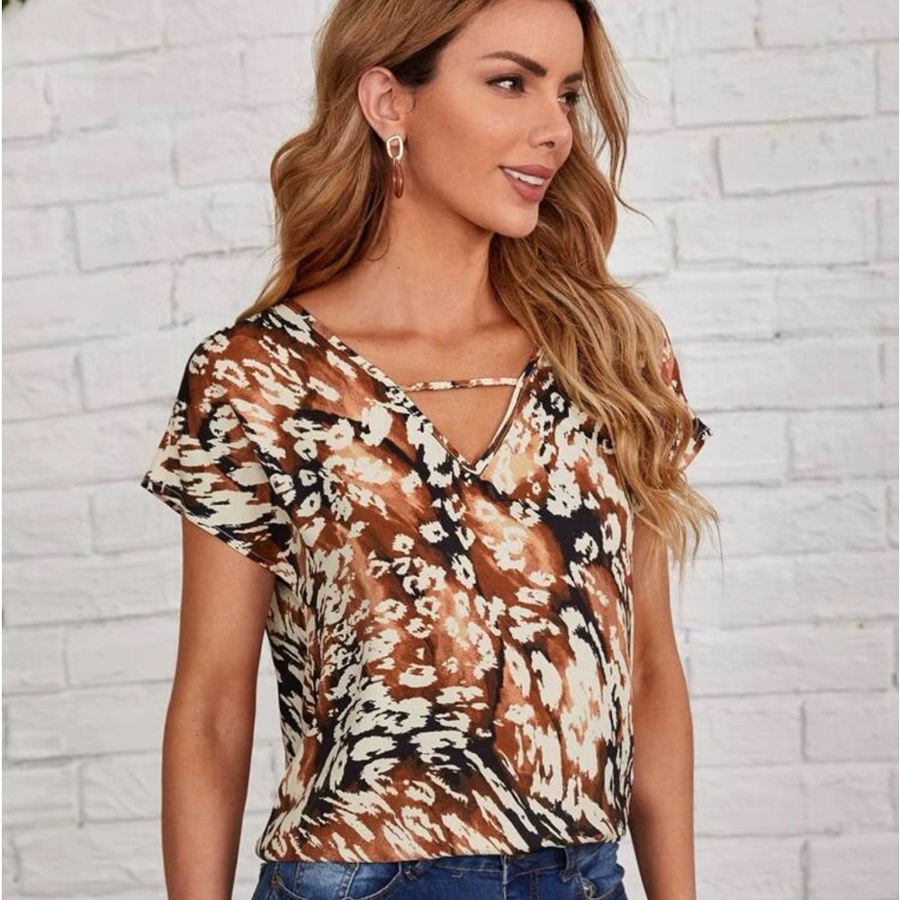 New Boho Casual Watercolour Batwing Short Sleeve Polyester Leopard Top Size: M - Picture 8 of 10